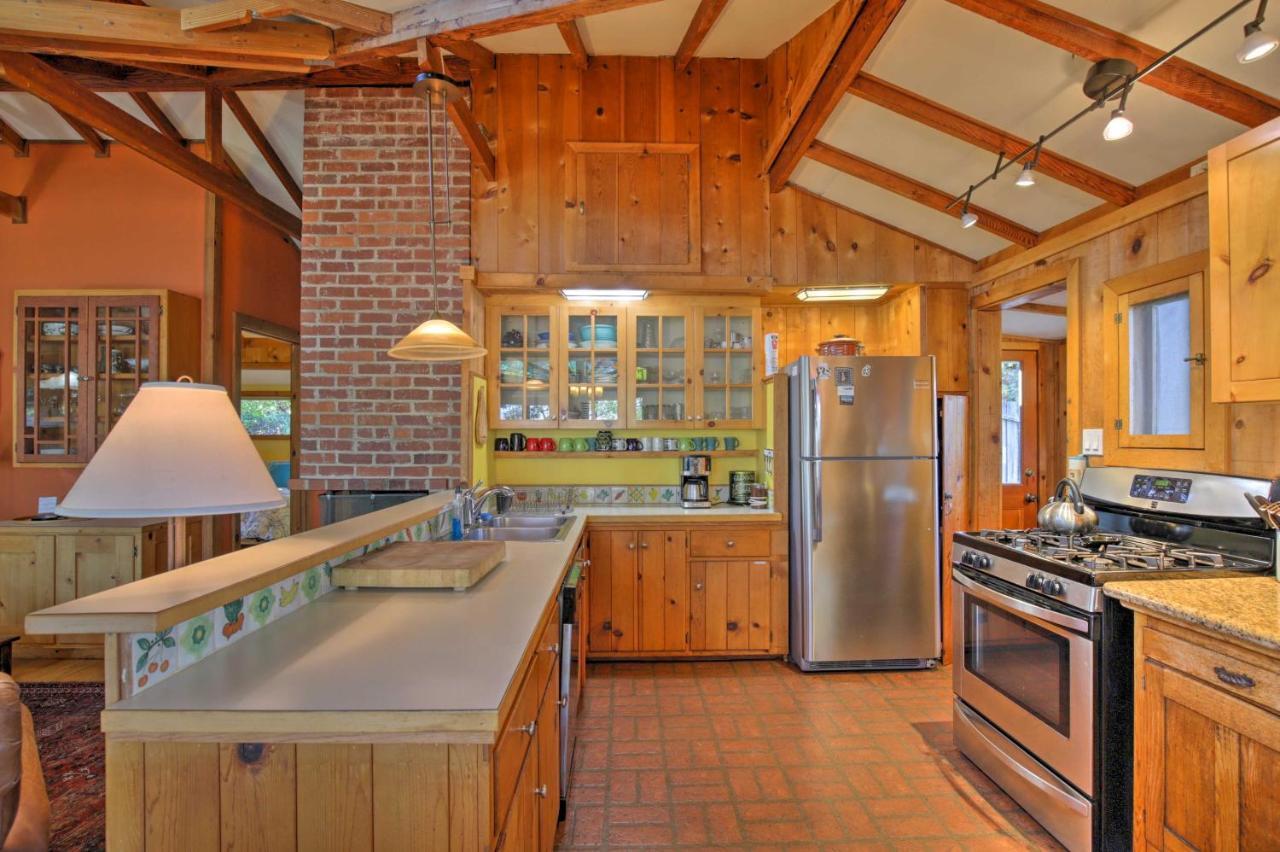 Hillside Home With Deck And Views Of Tomales Bay! Inverness Exterior photo